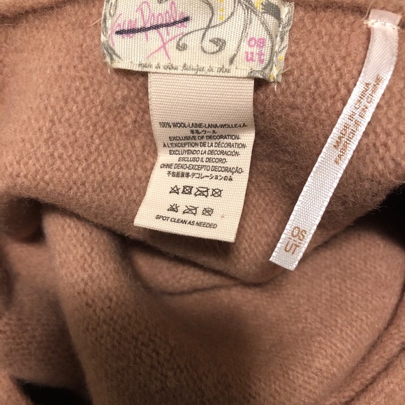 Beret - Picture 4 of 6